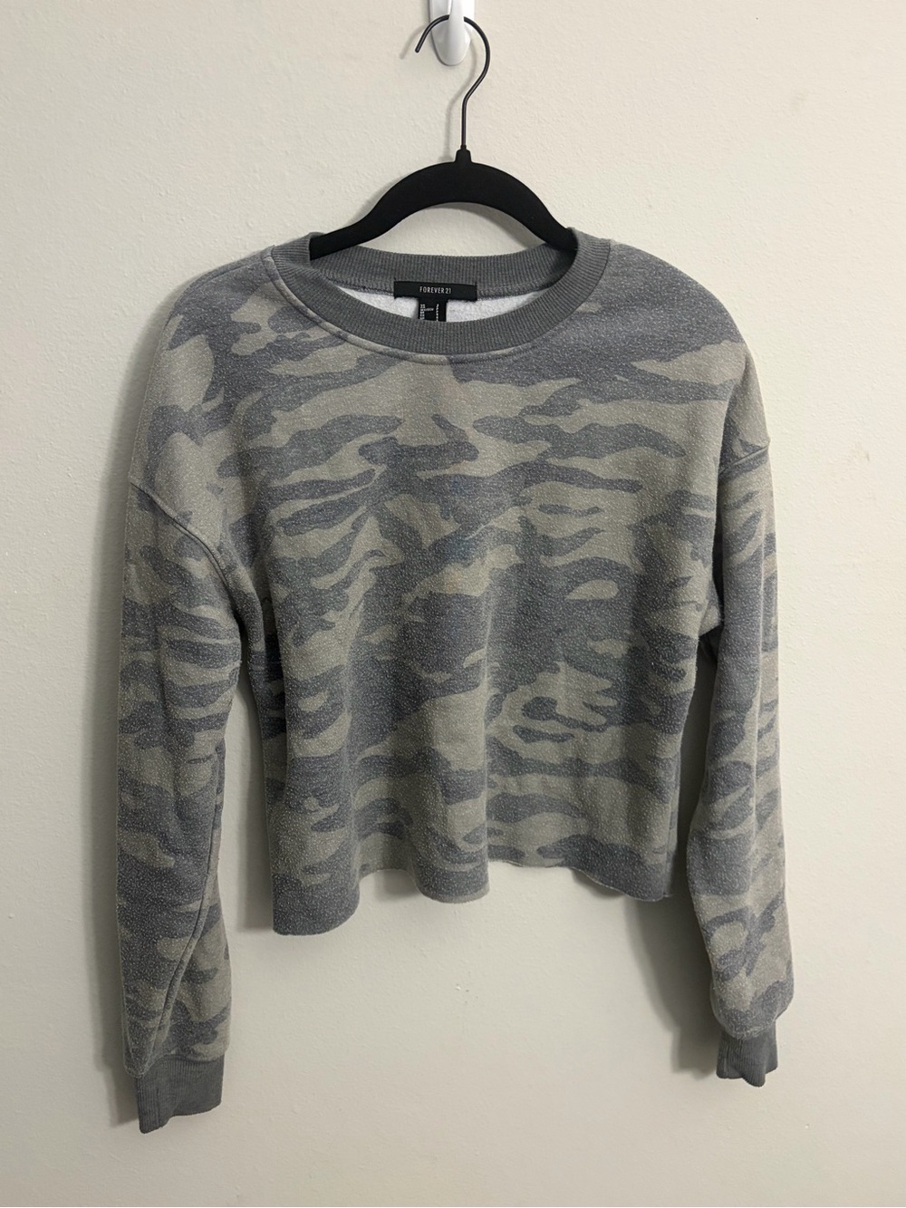 Forever 21 Gray Ribbed Sweatshirt